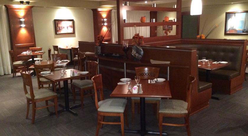 Doubletree By Hilton Montreal Airport 4*