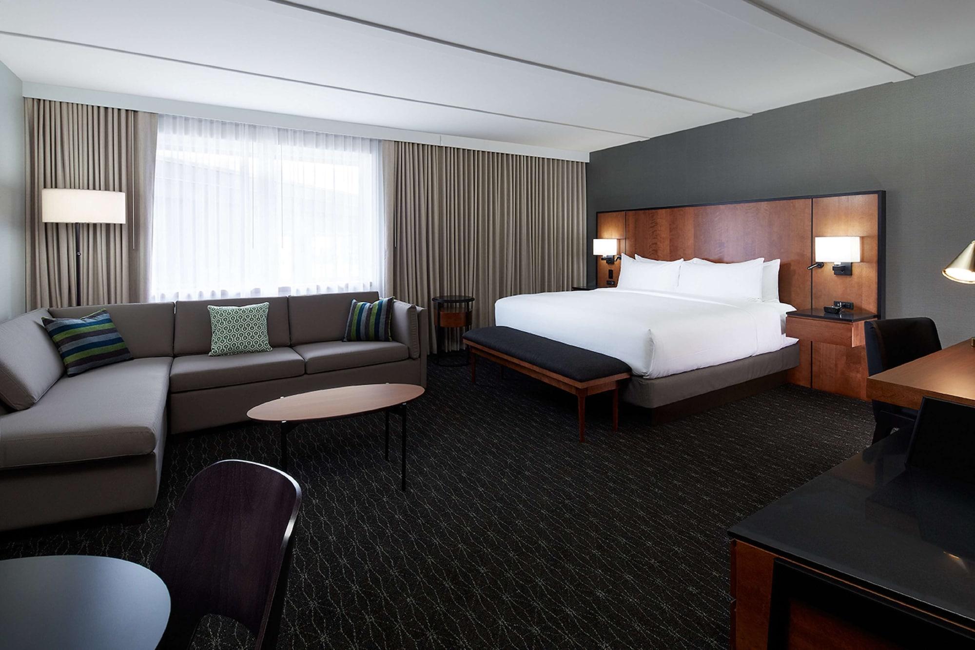 Doubletree By Hilton Montreal Airport Hotel Dorval