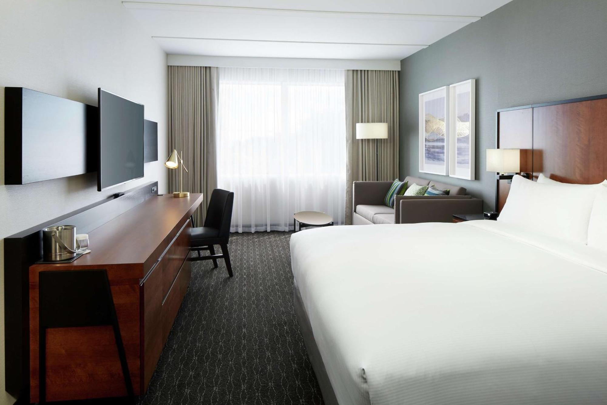 Doubletree By Hilton Montreal Airport 4* Dorval