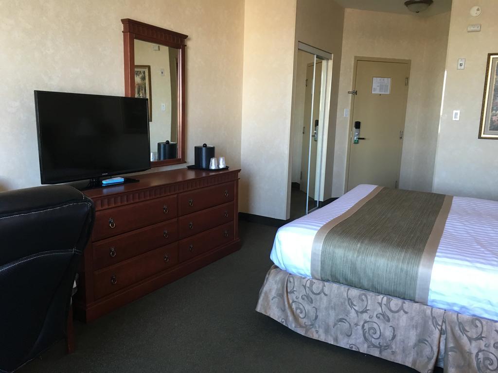 Hotel Doubletree By Hilton Montreal Airport Dorval