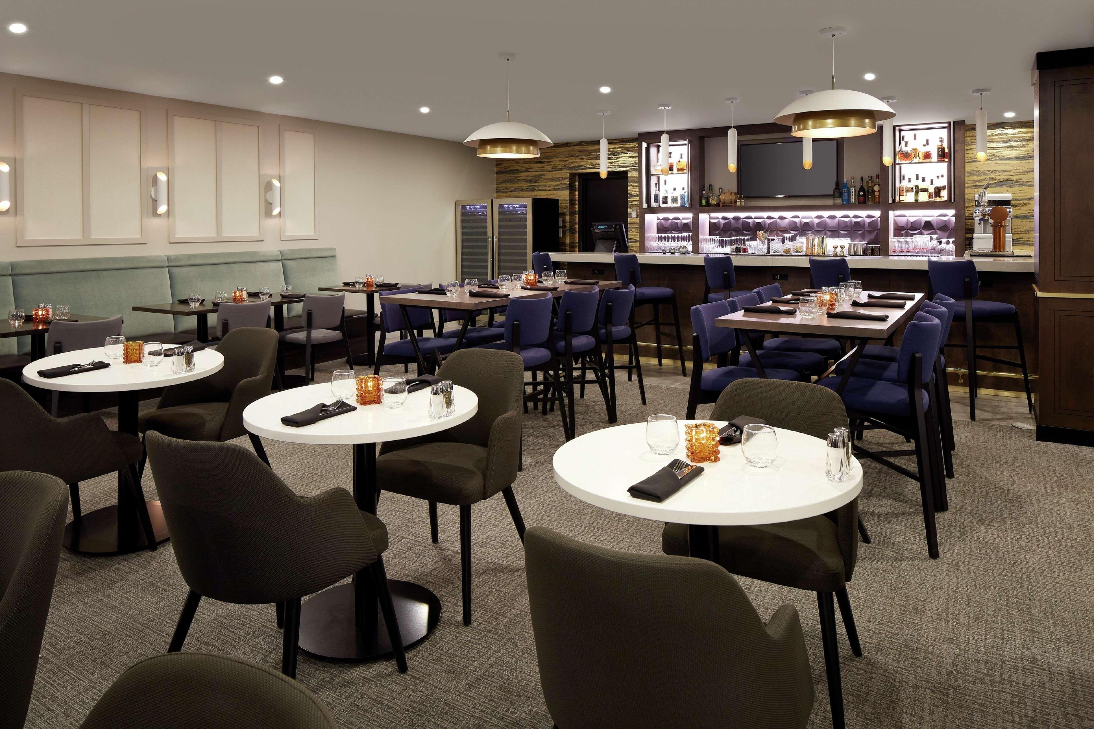 Hotel Doubletree By Hilton Montreal Airport Dorval