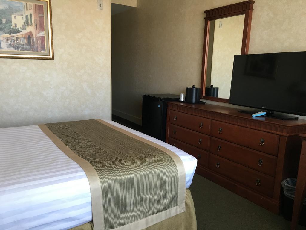 Doubletree By Hilton Montreal Airport 4* Dorval